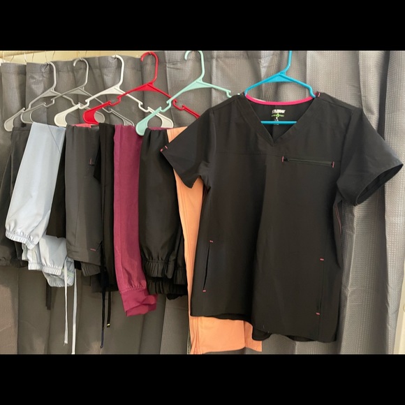 Small & Medium Scrub tops & bottoms. - Picture 2 of 6